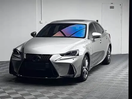 LEXUS IS 2017