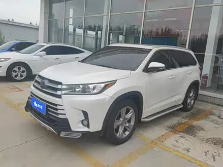TOYOTA HIGHLANDER 2018 — 99 800 км, Китай — под ключ — фото 1