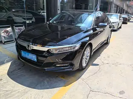 HONDA ACCORD 2018 — 68 000 км, Китай — под ключ — фото 1