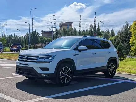 VOLKSWAGEN THARU — из Китая под ключ