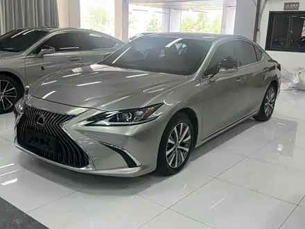 LEXUS ES — из Китая под ключ