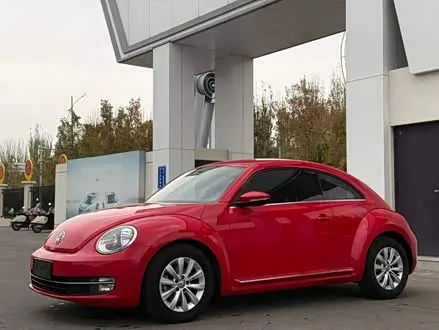 VOLKSWAGEN BEETLE 2016