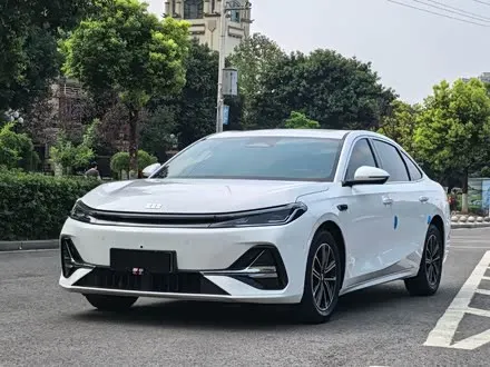 GEELY GALAXY A7 EM — из Китая под ключ
