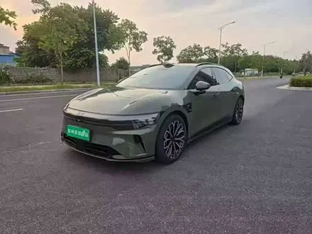 ZEEKR 007GT 2025