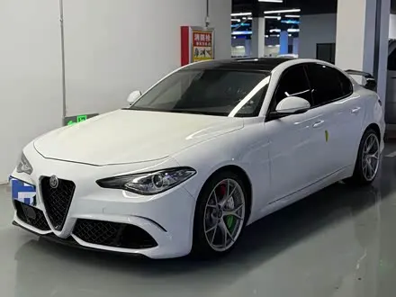 ALFA Romeo Giulia — из Китая под ключ