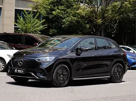 MERCEDES-BENZ EQE SUV 2023