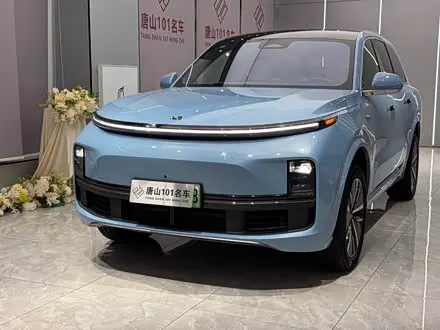 LI AUTO L8 2024