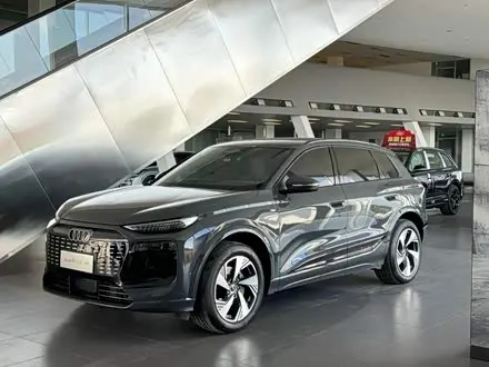 AUDI Q6L E-TRON 2026 — 1 000 км, Китай — под ключ — фото 1