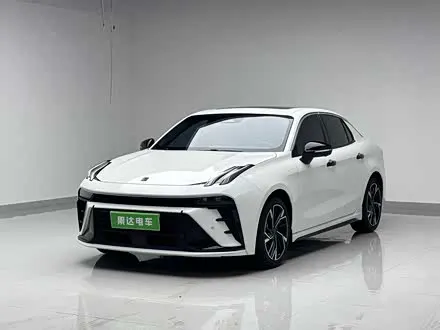 LYNK & CO 03 2025