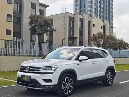 VOLKSWAGEN THARU — из Китая под ключ
