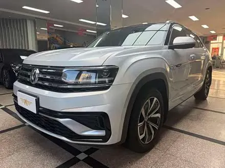 VOLKSWAGEN TERAMONT 2020