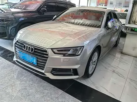 AUDI A4L 2019 — 157 000 км, Китай — под ключ — фото 1
