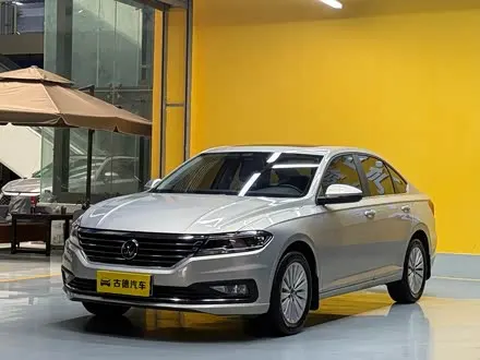 VOLKSWAGEN LAVIDA 2019