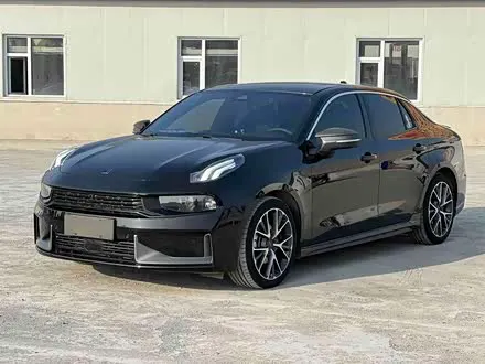 LYNK & CO 03 2022