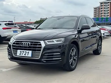 AUDI Q5L 2018 — 100 000 км, Китай — под ключ — фото 1