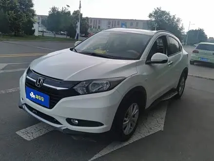 HONDA VEZEL 2015