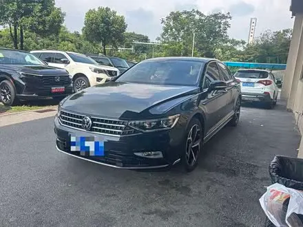 VOLKSWAGEN MAGOTAN 2023