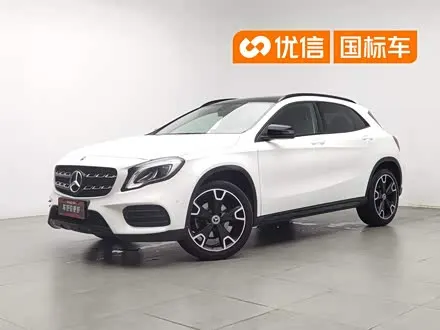 MERCEDES-BENZ GLA 2019 — 55 600 км, Китай — под ключ — фото 1