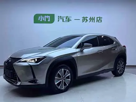 Lexus UX — из Китая под ключ