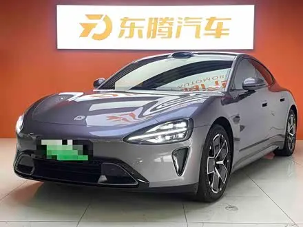 XIAOMI SU7 2024