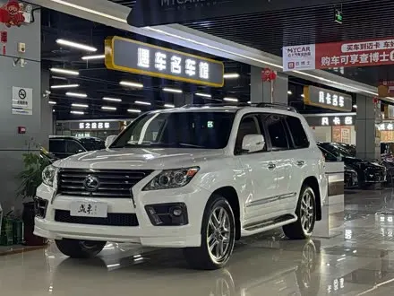 LEXUS LX 2015 — 81 000 км, Китай — под ключ — фото 1