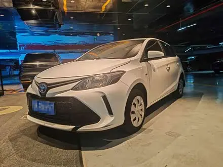 TOYOTA VIOS FS 2017 — 77 000 км, Китай — под ключ — фото 1