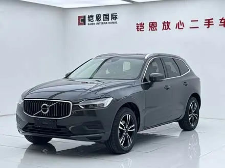 VOLVO XC60 2019