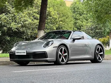 PORSCHE 911 2022