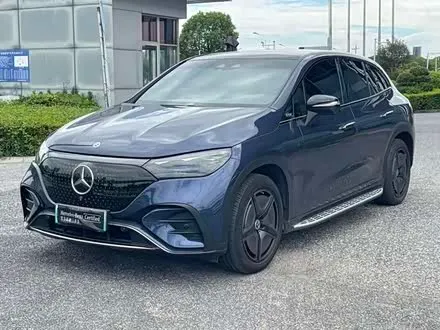 MERCEDES-BENZ EQE SUV 2023