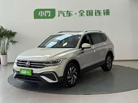 VOLKSWAGEN TIGUAN L 2023
