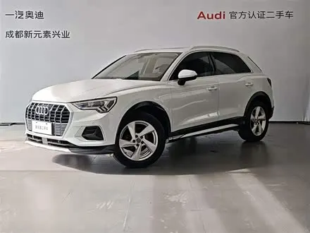 AUDI Q3 2019 — 38 900 км, Китай — под ключ — фото 1