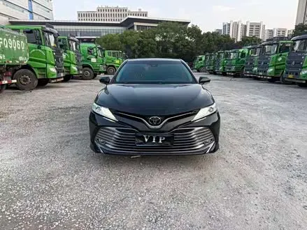TOYOTA CAMRY 2019