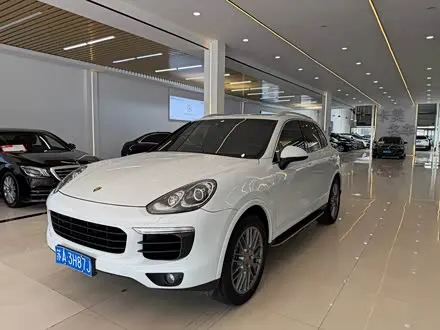 PORSCHE CAYENNE 2016