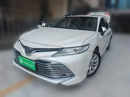 TOYOTA CAMRY 2018 — 17 200 км, Китай — под ключ — фото 1