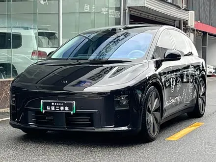 Li Auto i8 — из Китая под ключ