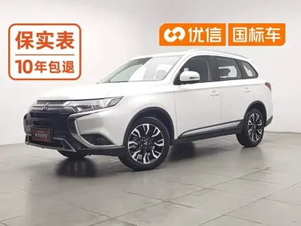 MITSUBISHI OUTLANDER 2019 — 75 800 км, Китай — под ключ — фото 1