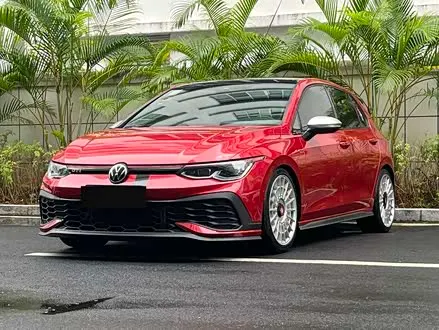 VOLKSWAGEN GOLF GTI 2021