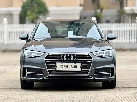AUDI A4L 2019 — 99 000 км, Китай — под ключ — фото 1
