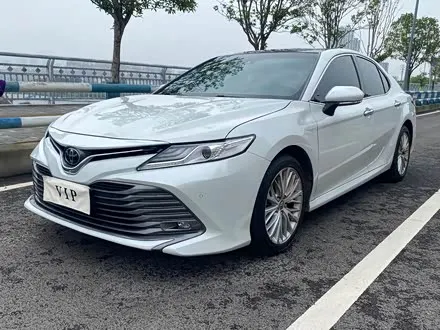 TOYOTA CAMRY 2019 — 60 000 км, Китай — под ключ — фото 1