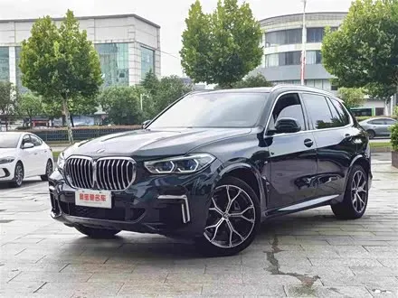 BMW X5 2022 — 36 000 км, Китай — под ключ — фото 1