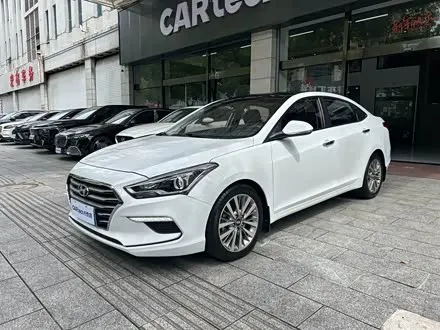 HYUNDAI MISTRA 2017 — 66 000 км, Китай — под ключ — фото 1