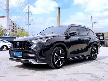 TOYOTA CROWN KLUGER — из Китая под ключ