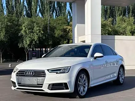 AUDI A4L 2018 — 79 000 км, Китай — под ключ — фото 1