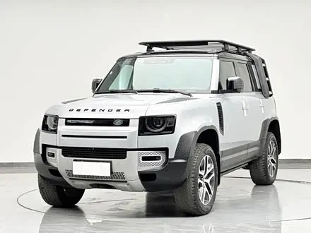 LAND ROVER DEFENDER 2022 — 42 000 км, Китай — под ключ — фото 1