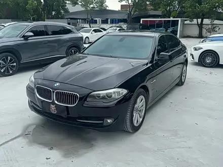 BMW 5 SERIES 2011