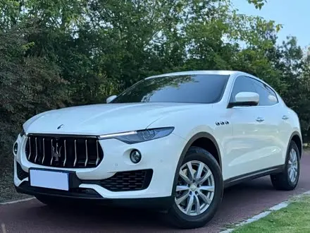 MASERATI LEVANTE 2018 — 73 000 км, Китай — под ключ — фото 1