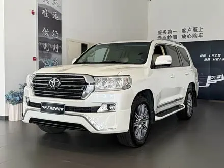 TOYOTA LAND CRUISER 2017 — 210 000 км, Китай — под ключ — фото 1