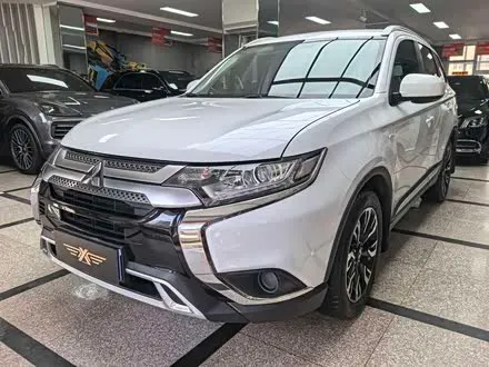MITSUBISHI OUTLANDER — из Китая под ключ