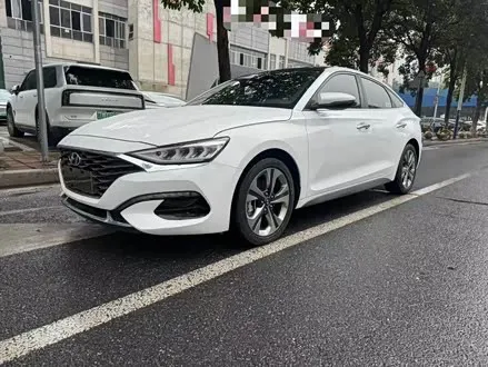 Hyundai Lafesta — из Китая под ключ