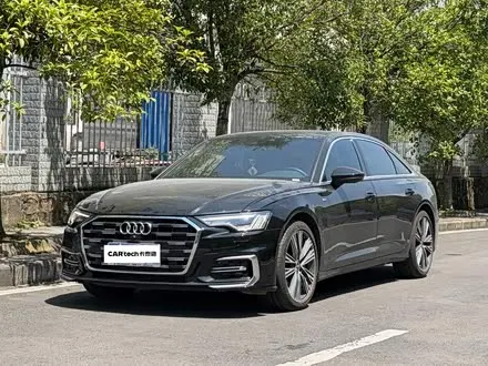 AUDI A6L 2025 — 21 000 км, Китай — под ключ — фото 1